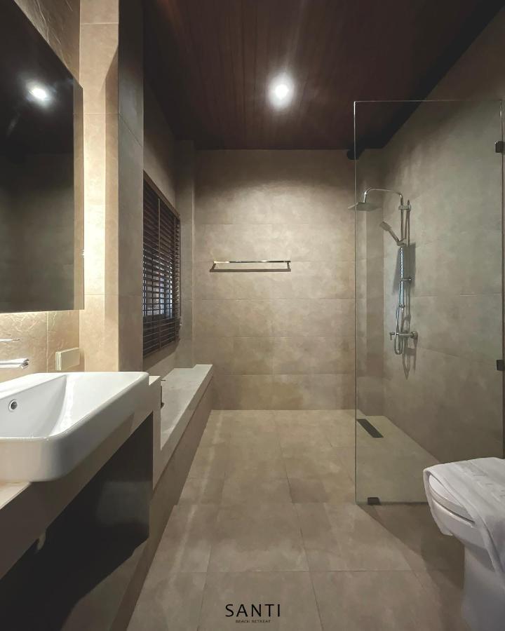 Santi Beach Retreat Chumphon Exterior foto