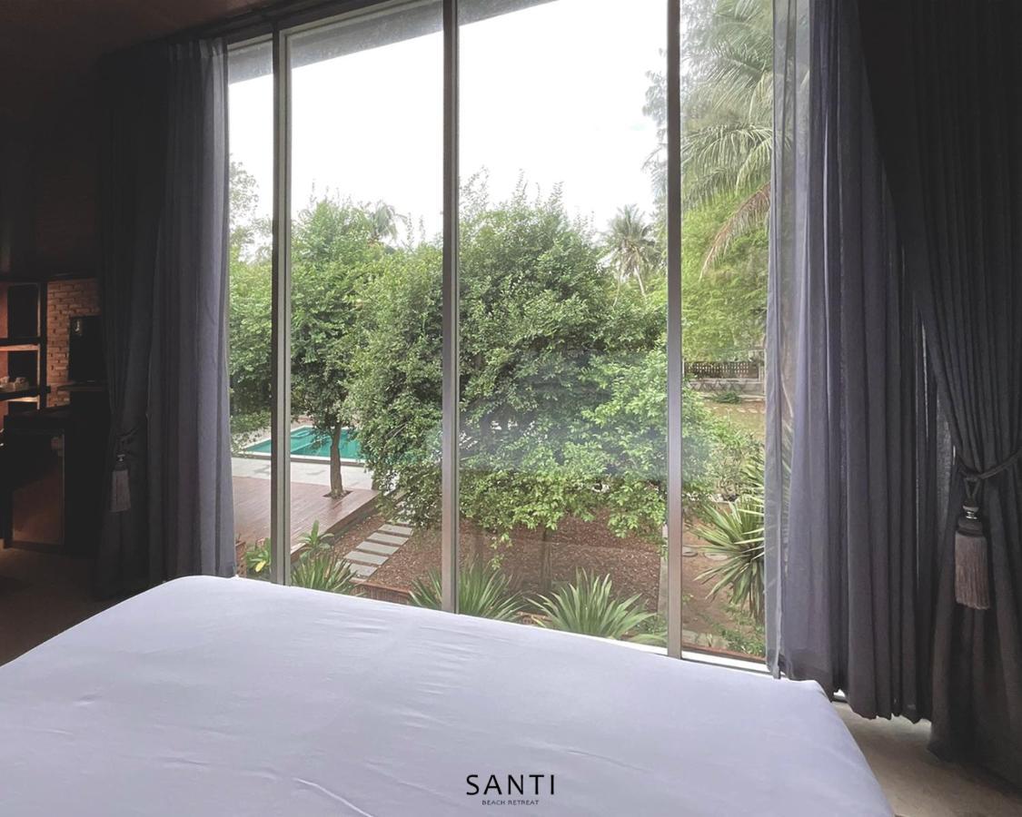 Santi Beach Retreat Chumphon Exterior foto