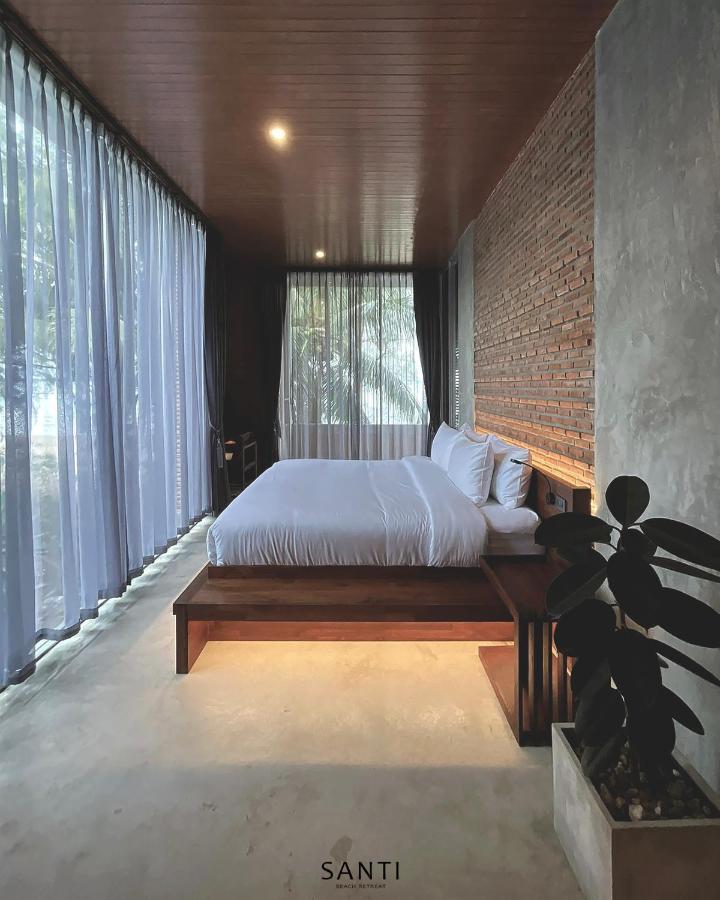 Santi Beach Retreat Chumphon Exterior foto