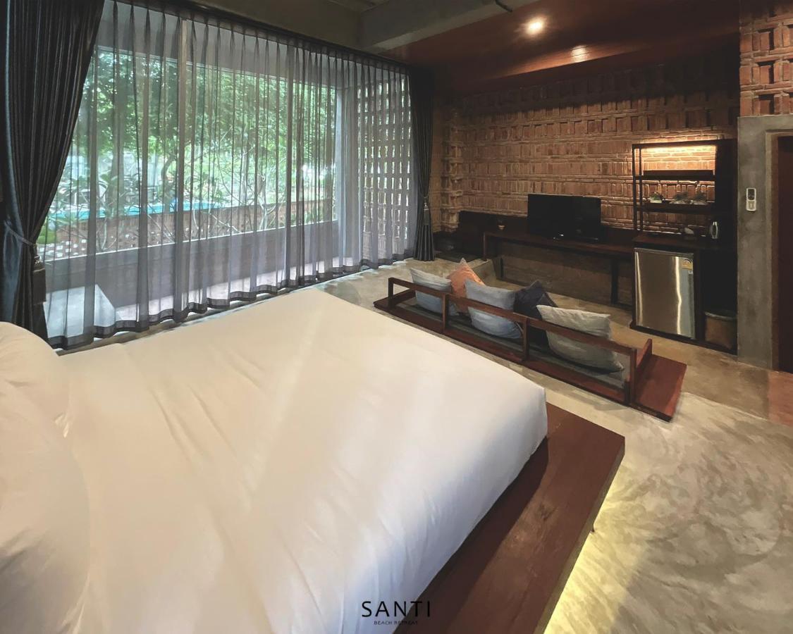Santi Beach Retreat Chumphon Exterior foto
