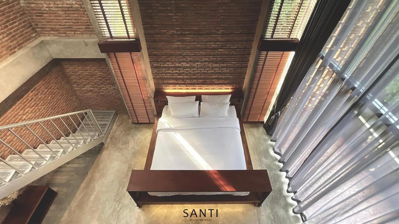 Santi Beach Retreat Chumphon Exterior foto