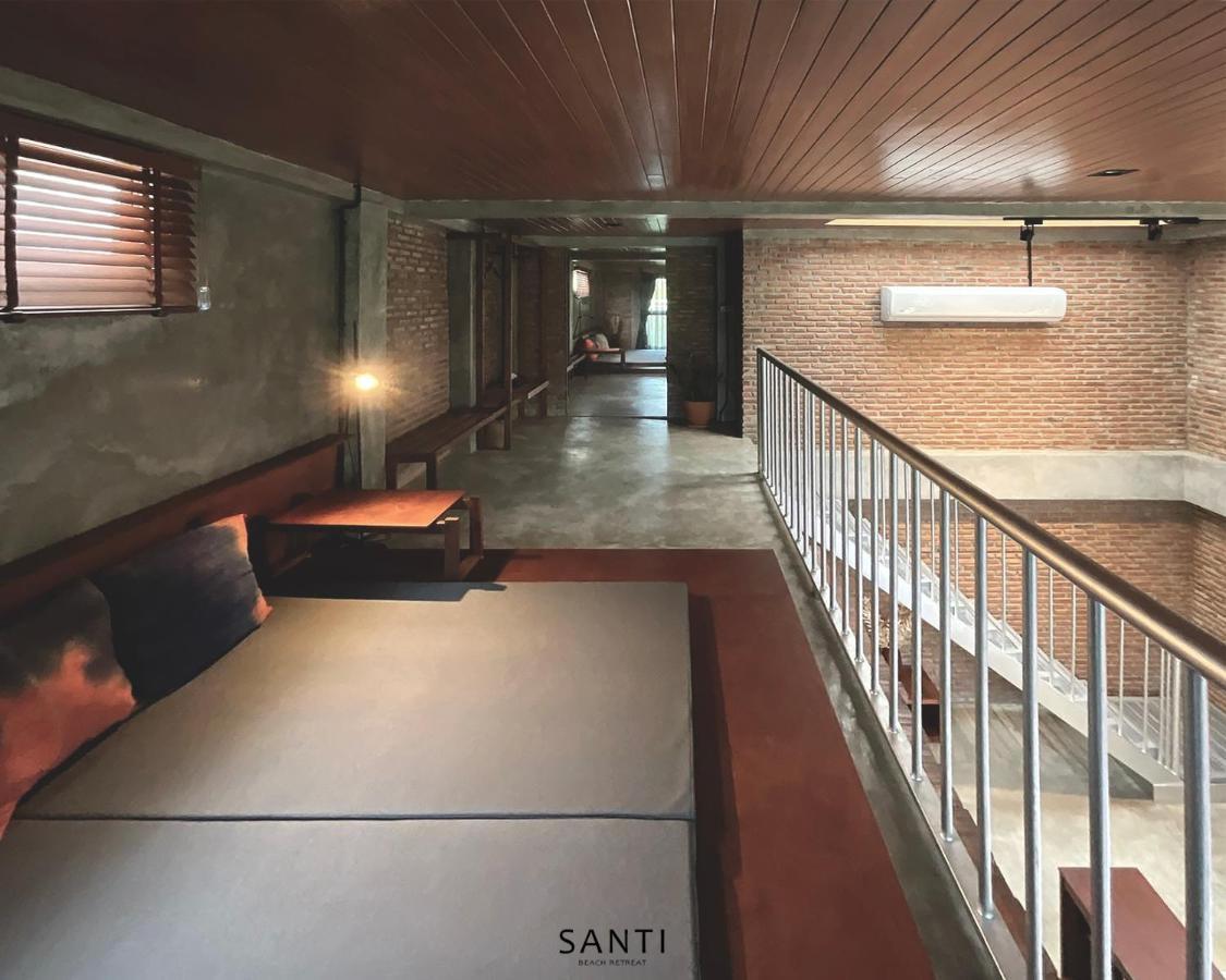 Santi Beach Retreat Chumphon Exterior foto