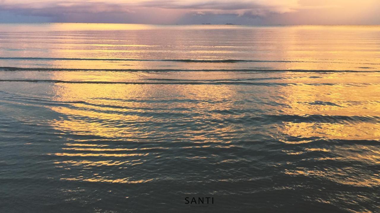Santi Beach Retreat Chumphon Exterior foto