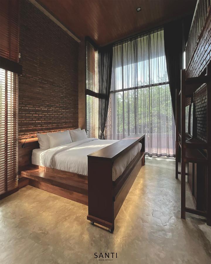 Santi Beach Retreat Chumphon Exterior foto